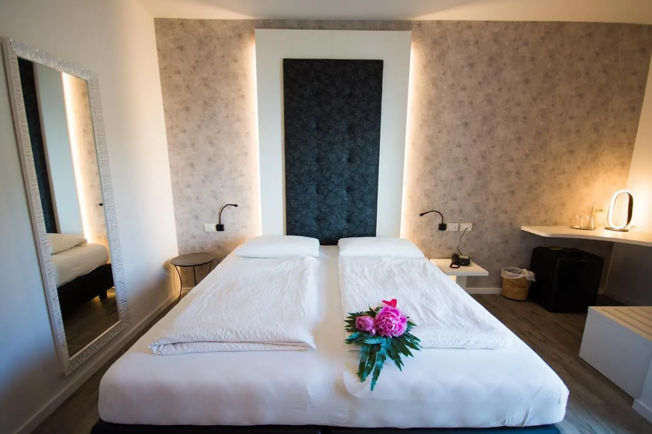 Hotel Eden Torri Del Benaco
