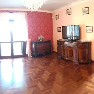 La Casa Di Tizio, Caio E Sempronio , Roma Italia