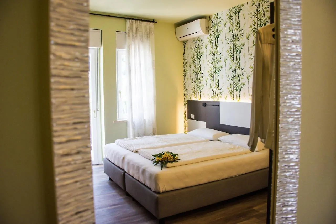 Hotel Eden Torri Del Benaco