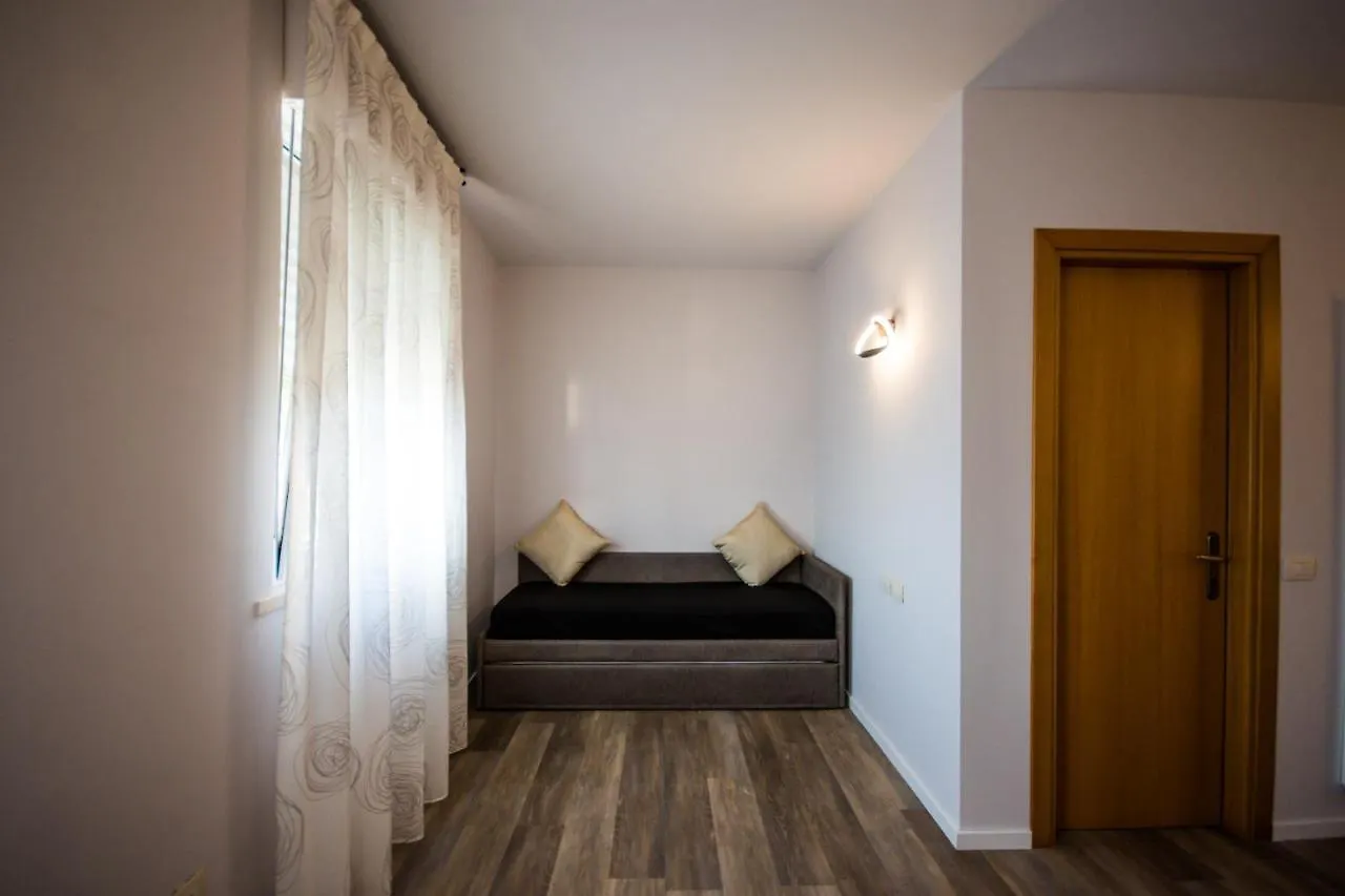Hotel Eden Torri Del Benaco