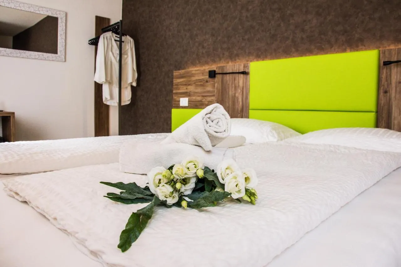 Hotel Eden Torri Del Benaco